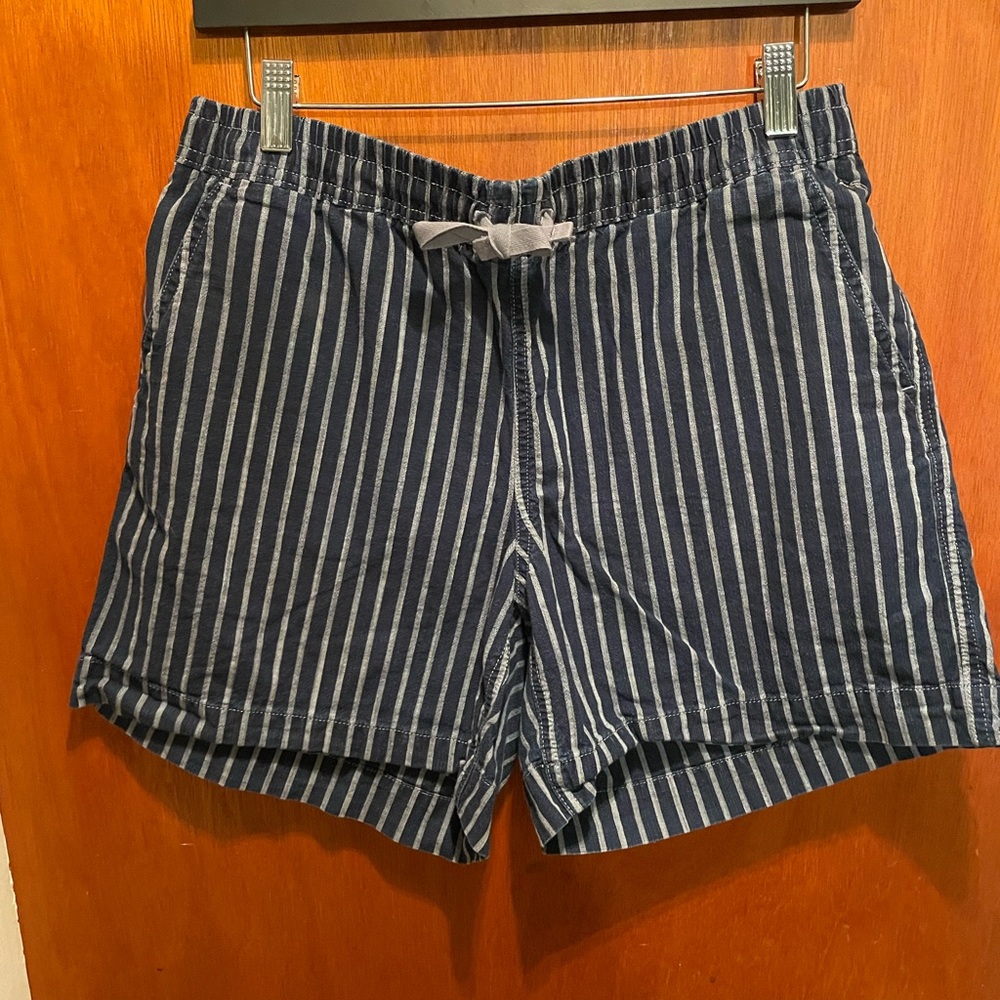 Pull on stripe shorts